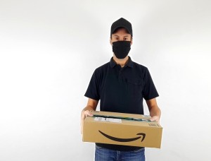 Paketbote: leidet oft unter schlechten Arbeitsbedingungen (Foto: pixabay.com, Tumisu)