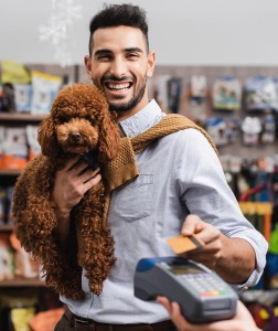 Zahlen per Karte: Immer mehr Jüngere brauchen kaum noch Bargeld (Foto: HayDmitriy, postbank.de)