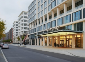 Mit Möbelaufzug: Inventar-Transport bei einem Hotel (Foto: Marcin Czopek)