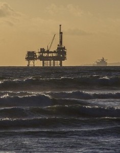 Offshore-Plattform: lässt sich mit neuer Beschichtung besser schützen (Foto: pixabay.com)
