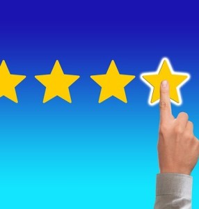 Bewertung: KI erkennt gefälschte Einträge (Bild: Gerd Altmann, pixabay.com)