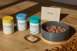PetYu Premium Ergänzungsfuttermittel - die Revolution beginnt im Darm der Tiere (© PetYu)