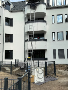Umzugslift bis 20 Meter beim Umzug in Berlin-Tegel (Foto: Marcin Czopek)
