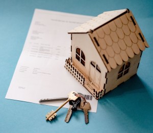 Wohnimmobilie: bleibt für Normalverdiener ein Wunschtraum (Foto: pixabay.com, OleksandrPidvalnyi) Wohnimmobilie: bleibt für Normalverdiener ein Wunschtraum (Foto: pixabay.com, OleksandrPidvalnyi)