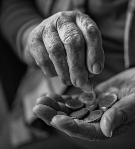 Münzen zählen: Forscher halten Wohlstand für alle für machbar (Foto: pixabay.com, alandsmann) Münzen zählen: Forscher halten Wohlstand für alle für machbar (Foto: pixabay.com, alandsmann)