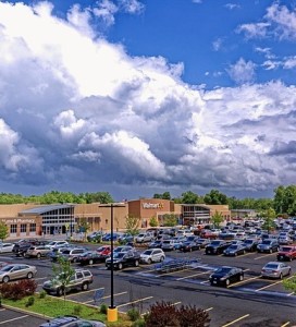 Super-Einkaufszentrum: Standorte verführen zu unsinnigen Käufen (Foto: jimaro morales, pixabay.com) Super-Einkaufszentrum: Standorte verführen zu unsinnigen Käufen (Foto: jimaro morales, pixabay.com)