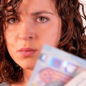 Blick aufs Geld: Viele Selbständige in Deutschland in der Krise (Foto: pixabay.com, makabera)