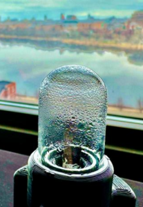 Prototyp des neuen Ultraschall-Wassersammlers des MIT (Foto: Ikra Iftekhar, mit.edu)