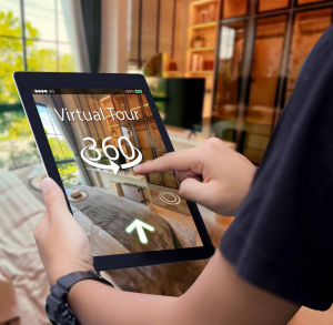 Immobilienkäufer auf einer virtuellen Rundreise: Makler profitieren davon (Foto: utdallas.edu) Immobilienkäufer auf einer virtuellen Rundreise: Makler profitieren davon (Foto: utdallas.edu)