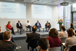 Textile Zukunftstrends auf der Techtextil und Texprocess 2026 (Foto: Messe Frankfurt) Textile Zukunftstrends auf der Techtextil und Texprocess 2026 (Foto: Messe Frankfurt)