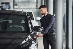 Ein gepflegtes Auto wirkt wie neu (Foto: Unsplash) Ein gepflegtes Auto wirkt wie neu (Foto: Unsplash)