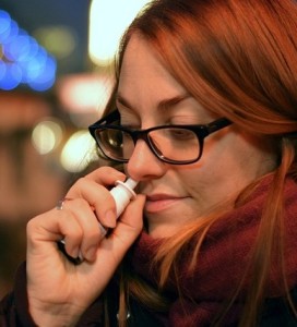 Nasenspray-Nutzerin: So wird in Zukunft geimpft (Foto: Thorsten Frenzel, pixabay.com)