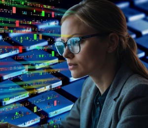 Blick auf die IT: Bei vielen Firmen wächst KI schneller als Sicherheit (Bild: pixabay.com, geralt)