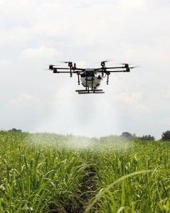 Landwirtschaftsdrohne: ein mögliches Gefahrenszenario (Foto: Herney Gómez, pixabay.com)