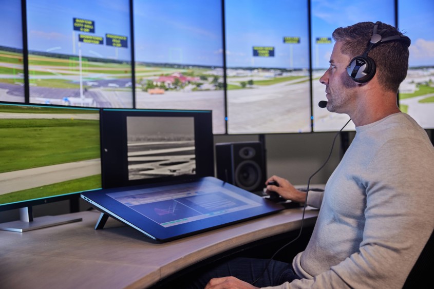 Operator at Bartow Airport