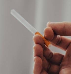 Zigarette: Psilocybin macht schneller zum Nichtraucher (Foto: Nick_the_Photographer, pixabay.com)