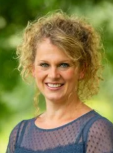 Brigitte Stangl: Tourismus-Jobs sind für Expertin etwas Besonderes (Foto: surrey.ac.uk)