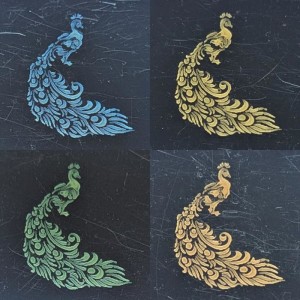 Druck: Strukturelle Farben in Vollfarbe auf PET-Folie (H. Yamana et al., Advanced Materials, 2026)