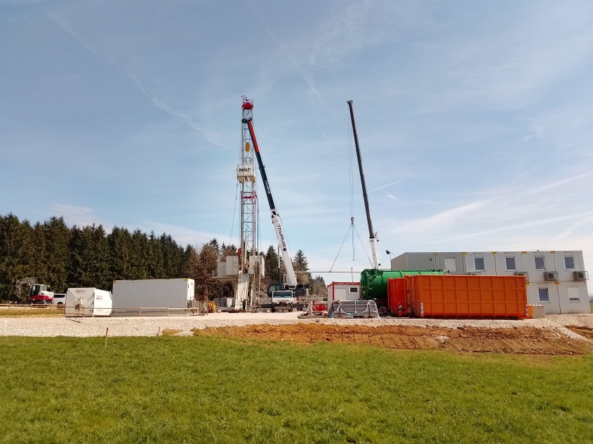 Bohrareal Hochfeld-1 im April 2026