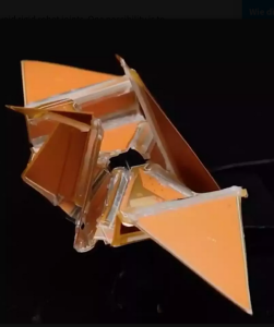 Softer Origami-Roboter: Dieser fliegt ohne einen klassischen Motor (Foto: princeton.edu)