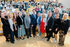 (Mitte) Christoph Wiederkehr, Paul Tarmann u.a. / Fotocredit: © 2026psb/ckollerics