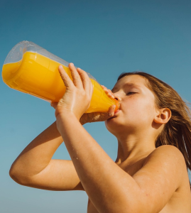Limonade: Industrie verführt Kinder zu ungesundem Verhalten (Foto: StockSnap, pixabay.com)