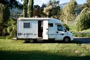 Wohnmobil-Markt in der Schweiz (Foto: lucas Favre/Unsplash)
