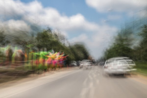 EO belastet erheblich, z.B. durch das Sehen von Doppelbildern (Foto: shutterstock.com/Cyrsiam)