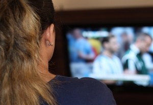 Fußball: zieht Arbeitnehmer in seinen Bann, oft auf Kosten der Arbeit (Foto: wilkernet, pixabay.com)