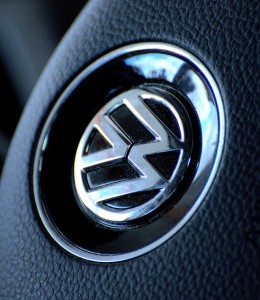 VW in Schieflage: Unternehmen intensiviert seinen Sparkurs (Foto: pixabay.com, Egroe)