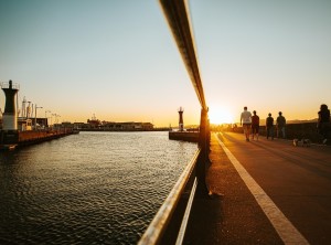 Kein Schiff im Hafen: Hormus-Route weiter riskantes Handelshemmnis (Foto: AveCalvar, pixabay.com)