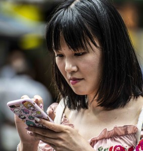 Viele junge Hongkonger sind mit ihrem Äußeren nicht zufrieden (Foto: Mario Ohibsky, pixabay.com)
