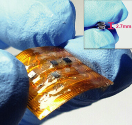 MiFi-Gesundheitssensor: funktioniert ausgeklappt und gefaltet (Bild: Advanced Materials)