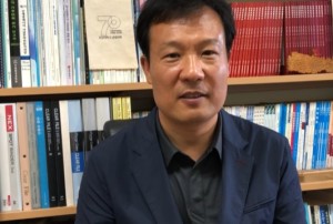 Ökonom Lee sieht Studienergebnisse als Hilfe für Entscheider (Foto: international.jnu.ac.kr)