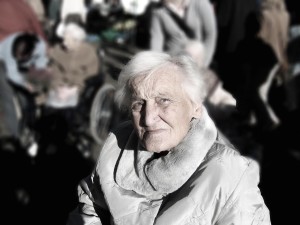 Seniorin: Gedächtnis verändert sich mit zunehmendem Alter (Foto: pixabay.com, Gerd Altmann)