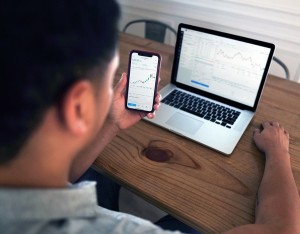 Anleger: ESG-Herabstufungen verhageln ihnen die gute Stimmung (Foto: TheInvestorPost, pixabay.com)
