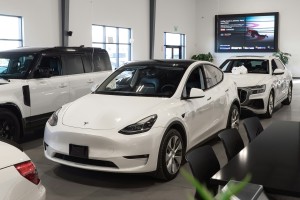 Elektroautos fluten den Neuwagen-Markt (Foto: Vadym Kudriavtsev/Unsplash)