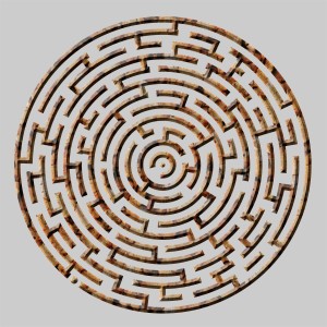 Labyrinth: KI-Chatbots gehen oft merkwürdige Wege (Bild: Istvan Brecz-Gruber, pixabay.com)