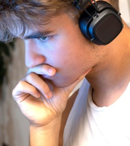 Entspannende Musik hören: Das baut nachweislich Stress ab (Foto: Alexandra Koch, pixabay.com)