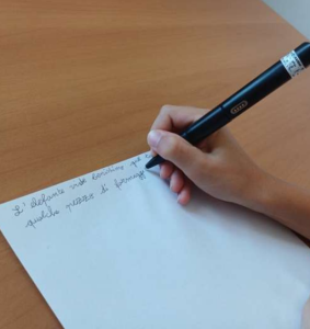 "THInkPen": Hightech-Stift deckt Schreibschwächen bei Schülern auf (Foto: polimi.it)