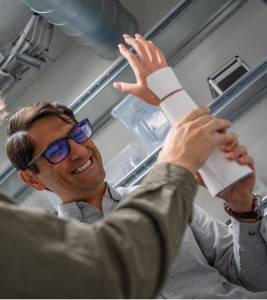 Prothese: wird mit dem neuen Sensor ausgerüstet (Foto: Johanne Holm Jensen, international.au.dk)